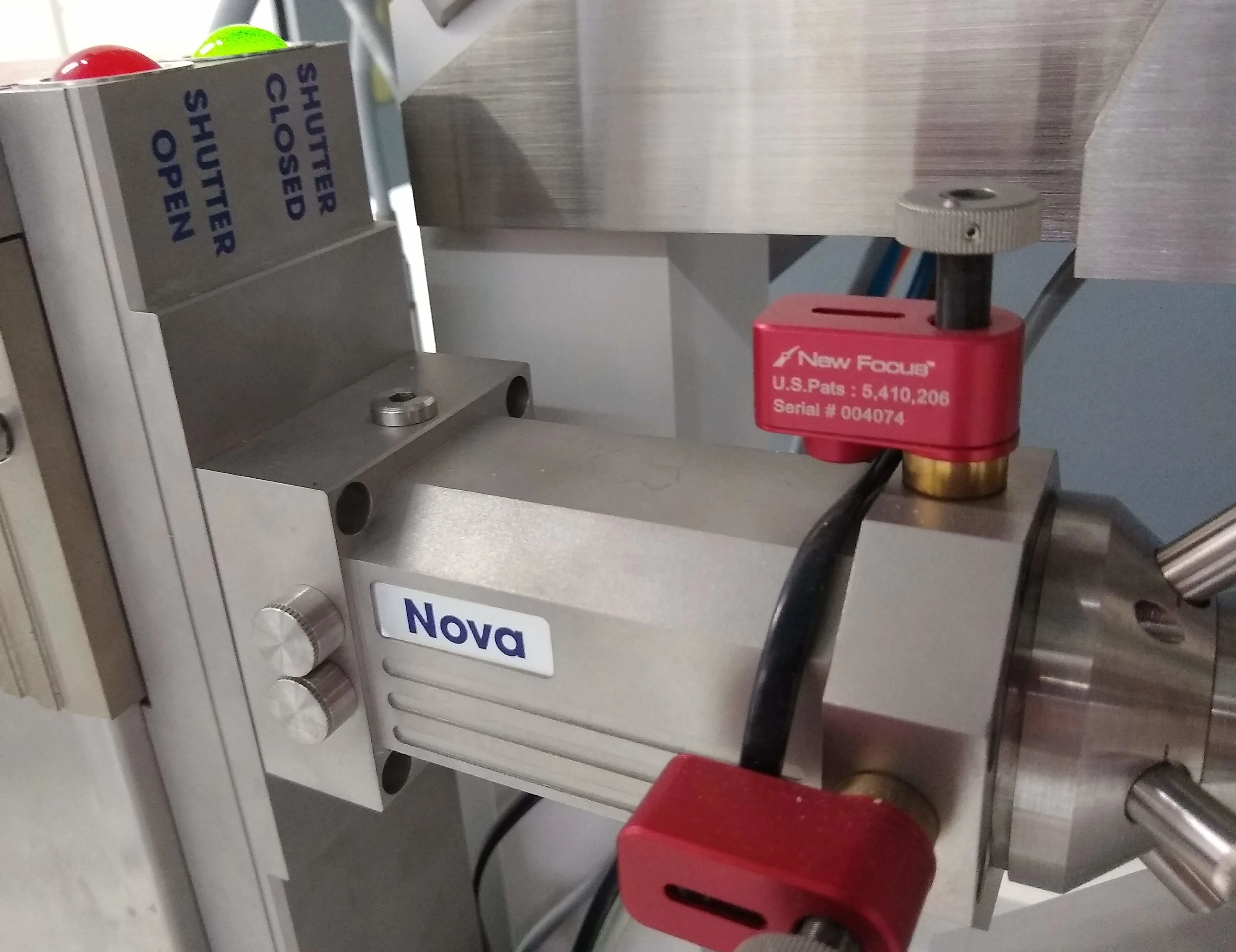 Fuente de rayos X de microfoco Nova